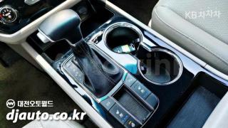 2019 KIA  CARNIVAL SEDONA 11 SEATS 2.2 DIESEL PRESTIGE - 11
