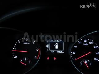 2015 KIA  CARNIVAL SEDONA 11 SEATS 2.2 DIESEL LUXURY - 10