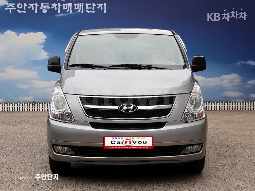 KMJWA37KBEU634132 2014 HYUNDAI GRAND STAREX H-1 12 SEATS WAGON CVX LUXURY-0