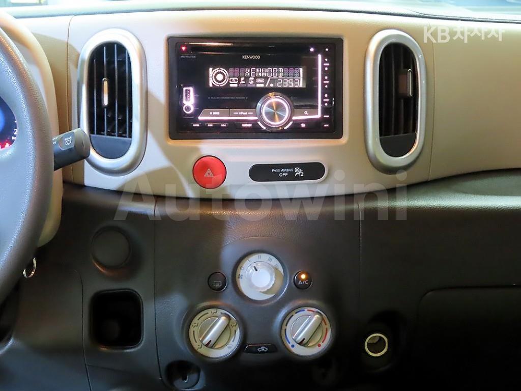 2013 NISSAN CUBE 1.8 SL CVT - 11