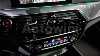 2019 BMW  5SERIES G30  520D M SPORT PLUS - 16