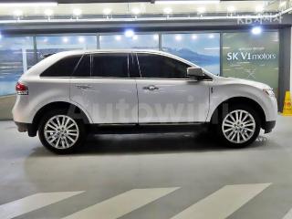 2LMDJ8JKXDBL46607 2013 LINCOLN MKX 3.7 AWD-2