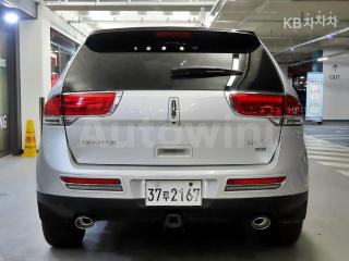 2LMDJ8JKXDBL46607 2013 LINCOLN MKX 3.7 AWD-4