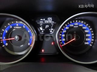2013 HYUNDAI AVANTE MD ELANTRA M16 GDI SMART - 9