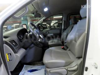 KMFWBX7KBLU125427 2020 HYUNDAI  GRAND STAREX VAN 5 SEATS MORDERN-5