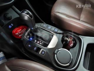 2017 HYUNDAI  MAXCRUZ DIESEL(E-VGT)R2.2 2WD FINEST EDITION 6 SEATS - 11