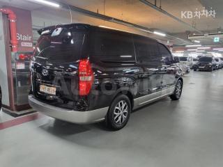 KMJWA37KBHU852307 2017 HYUNDAI GRAND STAREX H-1 12 SEATS-3