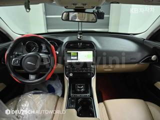 2017 JAGUAR XE 2.0 DIESEL PRESTIGE - 7