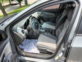 2010 GM DAEWOO (CHEVROLET) LACETTI PREMIERE 1.6 SE 일반형(08~09) - 13