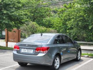 2010 GM DAEWOO (CHEVROLET) LACETTI PREMIERE 1.6 SE 일반형(08~09) - 17