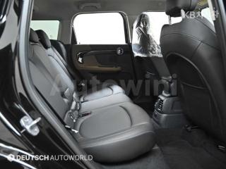 2018 MINI COOPER COUNTRYMAN D ALL4 2.0 HIGH TRIM - 12