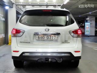 5N1AR2MM9GC617694 2016 NISSAN PATHFINDER 3.5 4WD SE-4