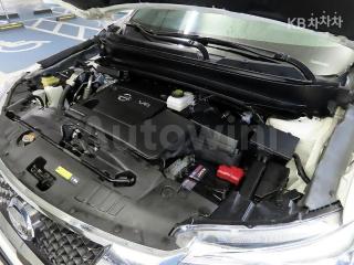2016 NISSAN PATHFINDER 3.5 4WD SE - 19