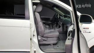2014 SSANGYONG KORANDO TURISMO 4WD RT 11 SEATS - 11