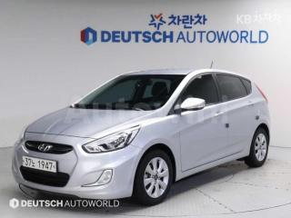 2015 HYUNDAI ACCENT  WIT 1.6 VGT MORDERN - 1