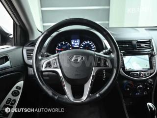 2015 HYUNDAI ACCENT  WIT 1.6 VGT MORDERN - 13