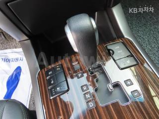 2017 KIA  MOHAVE BORREGO 4WD VIP 5 SEATS - 11