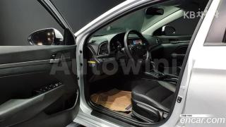 2016 HYUNDAI AVANTE AD ELANTRA 1.6 GDI STYLE - 10