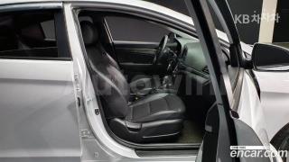 2016 HYUNDAI AVANTE AD ELANTRA 1.6 GDI STYLE - 11