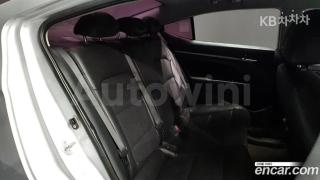 2016 HYUNDAI AVANTE AD ELANTRA 1.6 GDI STYLE - 12