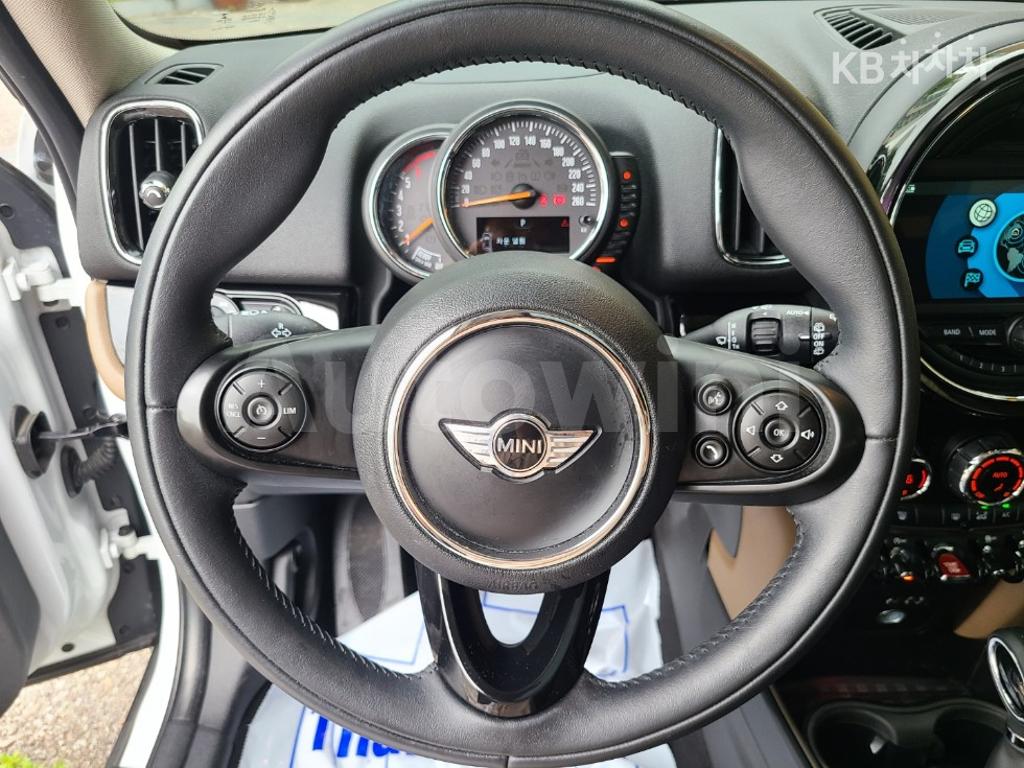 2017 MINI COOPER COUNTRYMAN 2.0 COOPER D ALL4 HIGHTRIM - 22