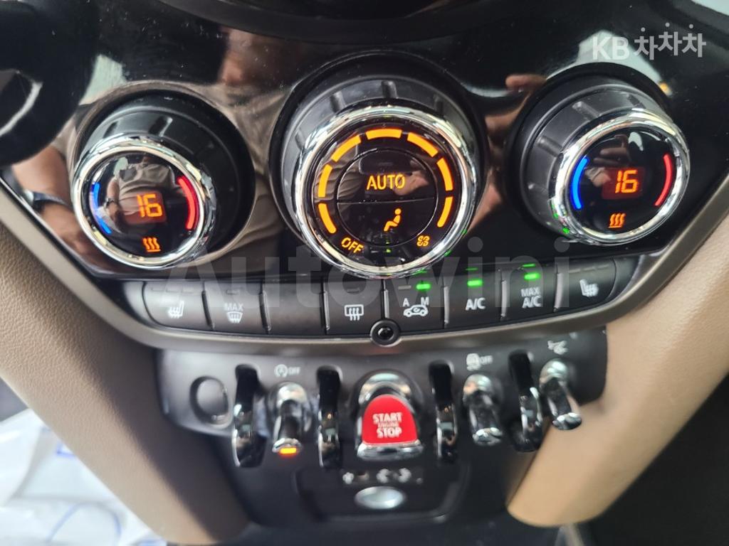 2017 MINI COOPER COUNTRYMAN 2.0 COOPER D ALL4 HIGHTRIM - 24