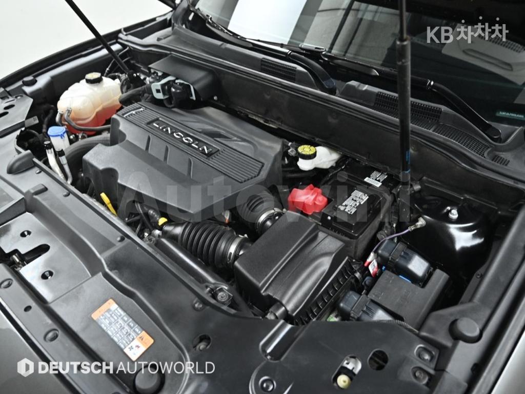 2LMPJ8LP8KBL45460 2019 LINCOLN NAUTILUS 2.7 GASOLINE RESERVE-5