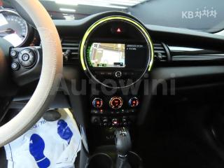 2017 MINI COOPER 3DOORS D 1.5 HIGH트림 - 9