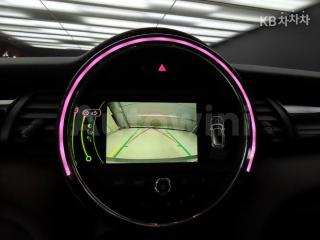 2017 MINI COOPER 3DOORS D 1.5 HIGH트림 - 14
