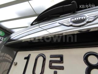 2017 MINI COOPER 3DOORS D 1.5 HIGH트림 - 16
