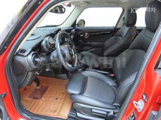 2018 MINI COOPER 5DOORS 1.5 HIGH트림 - 10