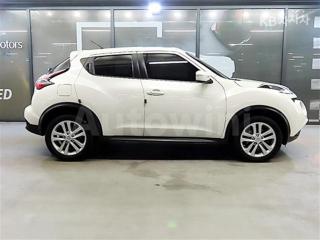 JN1AF58E4HT180273 2017 NISSAN JUKE 1.6 SV-2