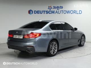 WBAJC3107HG992262 2017 BMW  5SERIES G30  520D M SPORT PACKAGE-1
