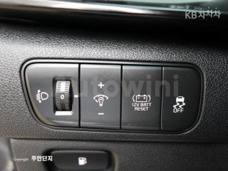2018 KIA NIRO 1.6 PRESTIGE - 11