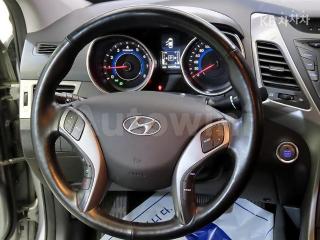 2015 HYUNDAI  AVANTE ELANTRA 1.6 GDI SMART TUIXEDITIONL - 8