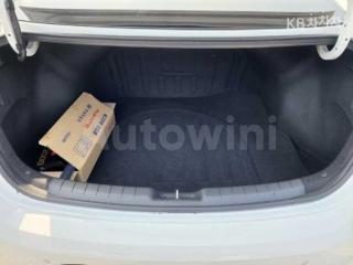 2020 HYUNDAI  AVANTE ELANTRA 1.6 VGT SMART BASIC - 18