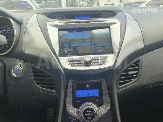 2013 HYUNDAI AVANTE MD ELANTRA M16 GDI PREMIUM - 16