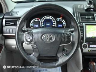2012 TOYOTA CAMRY 2.5 XLE - 13