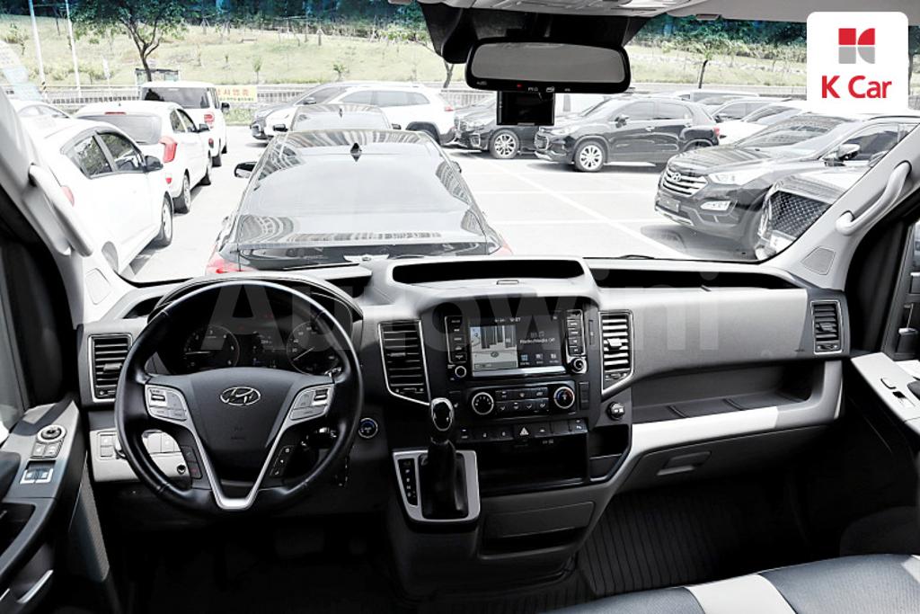 KMJUK17RPJC001857 2018 HYUNDAI SOLATI 11 SEATS-4