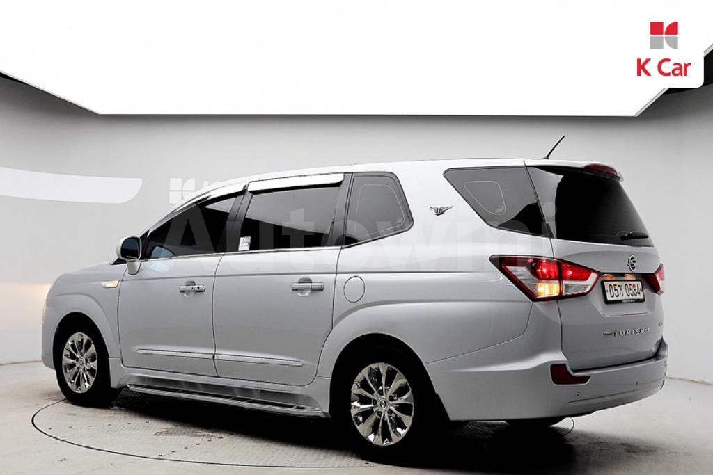 2016 SSANGYONG KORANDO TURISMO 4WD TX 9 SEATS - 4
