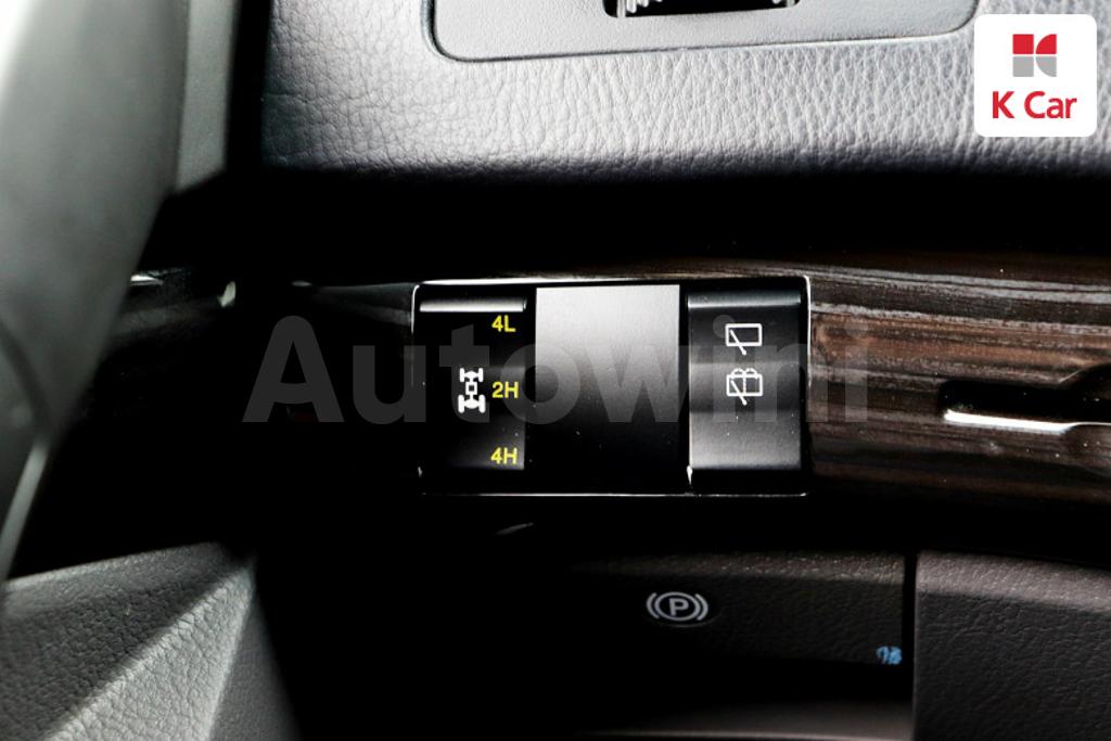 2016 SSANGYONG KORANDO TURISMO 4WD TX 9 SEATS - 15