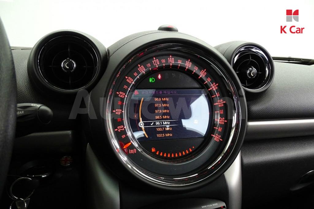 2015 MINI COOPER COUNTRYMAN D ALL4 - 9