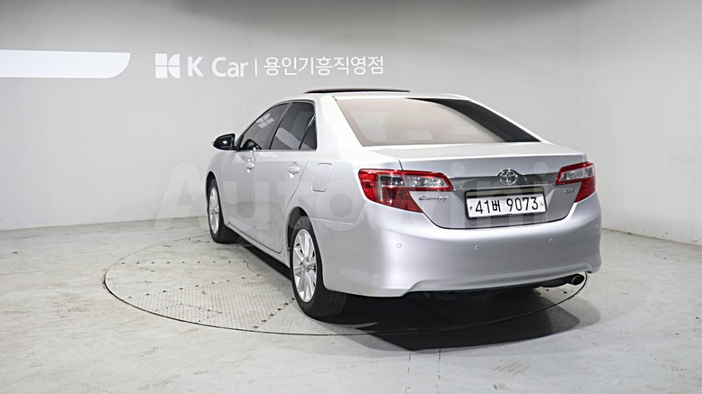 2012 TOYOTA  CAMRY 2.5 XLE - 8