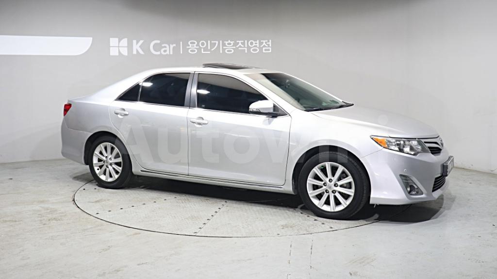 2012 TOYOTA  CAMRY 2.5 XLE - 11