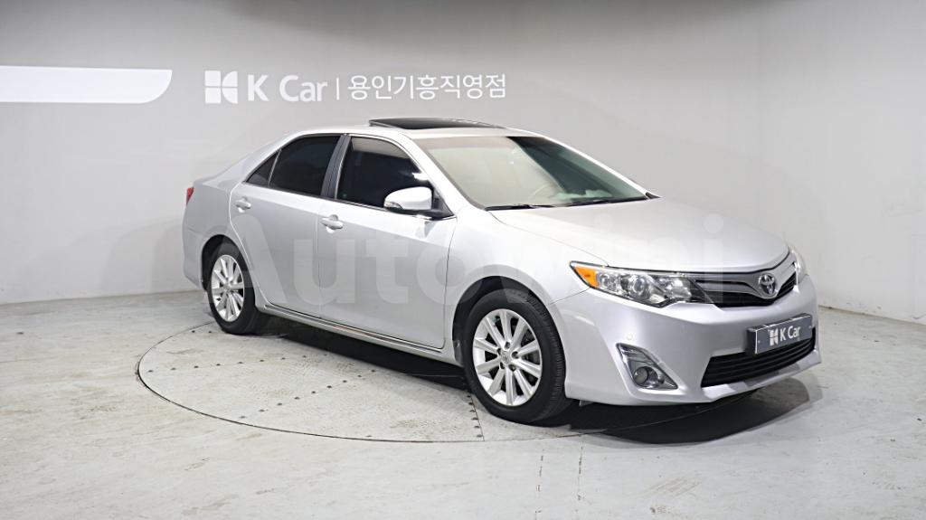 2012 TOYOTA  CAMRY 2.5 XLE - 12