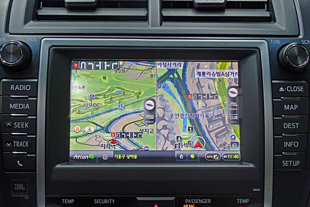 2012 TOYOTA  CAMRY 2.5 XLE - 22