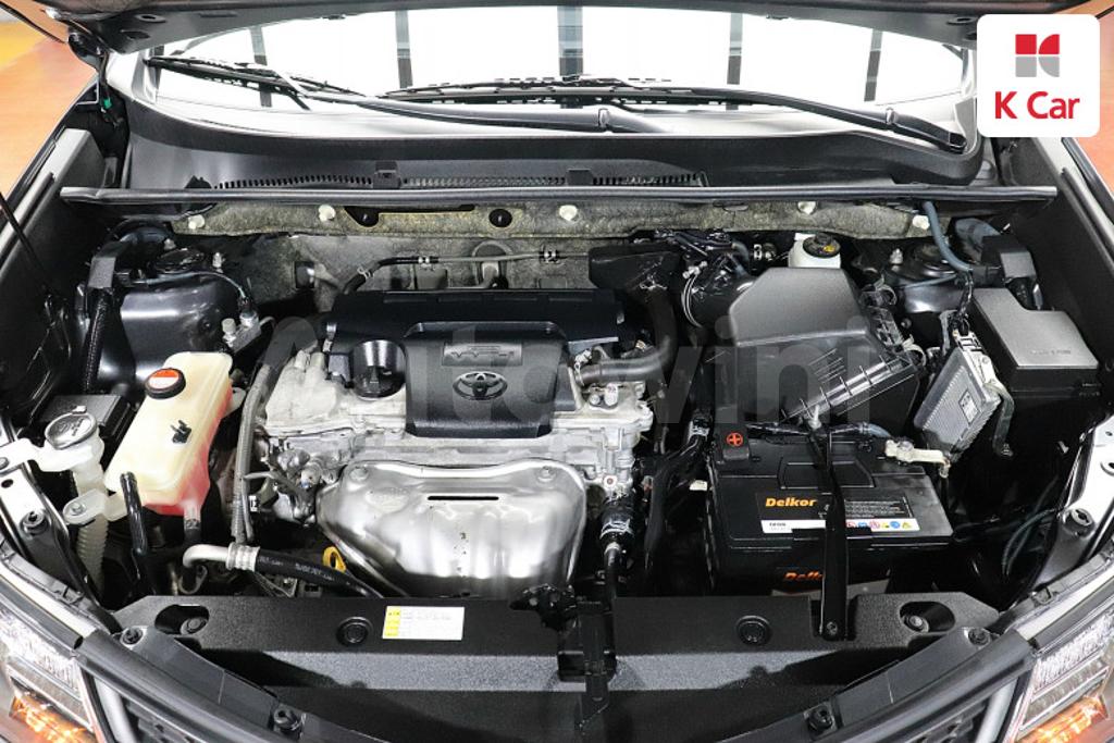2015 TOYOTA RAV4 2.5 4WD - 19