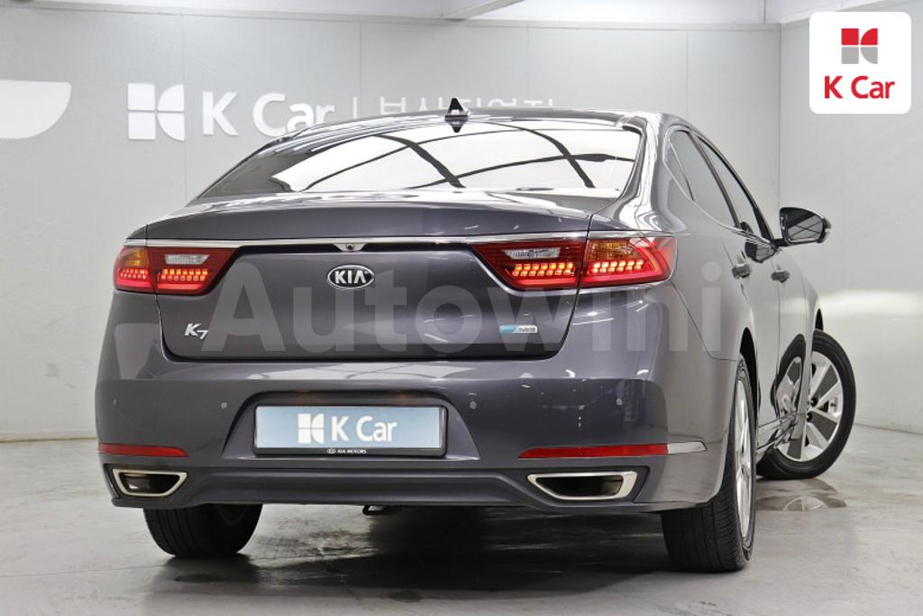 KNALB41GBHA004919 2017 KIA  K7 HYBRID CADENZA NOBLESSE-1