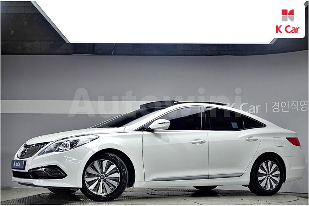 KMHFG413BGA026351 2016 HYUNDAI GRANDEUR HG AZERA PREMIUM-1