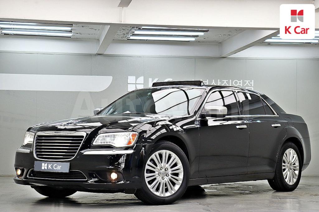 2C3CCASG0EH121753 2014 CHRYSLER  300C 3.6 AWD-0